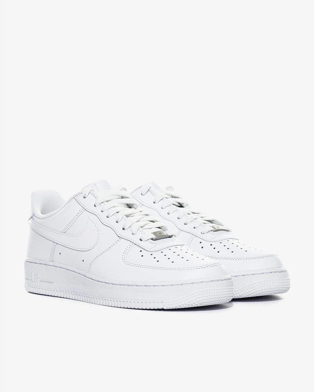 Nike triple white online