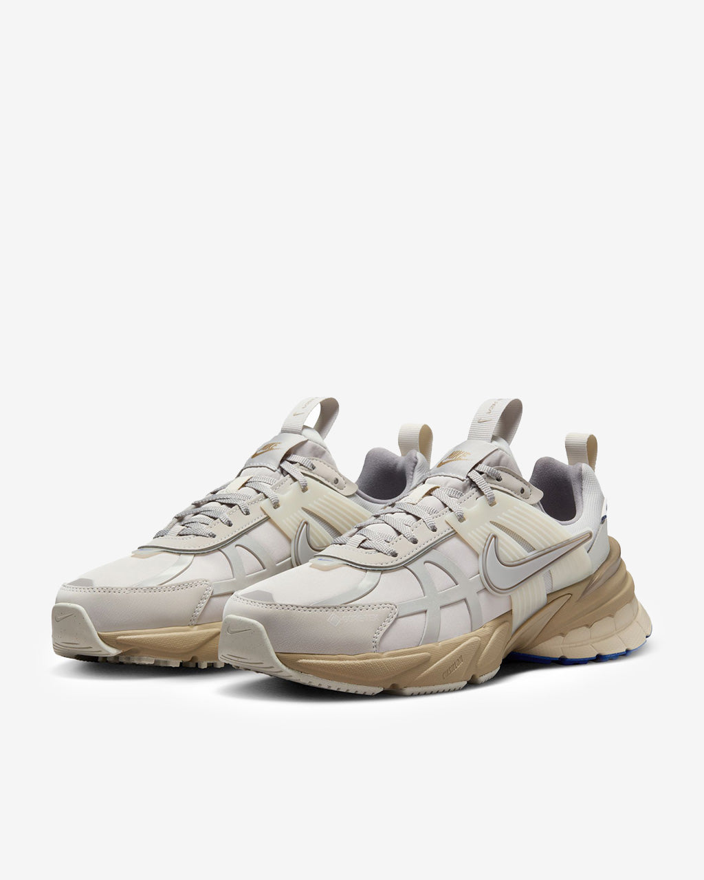 送料込み 追跡あり Nike V2K Run GORE-TEX \"Light Iron Stone\" Nike V2k Run Gore-Tex WMNS Phantom / Light Bone - Dec 2024