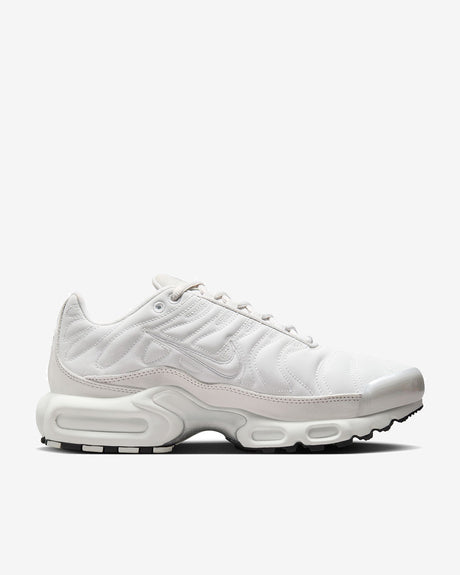 Discount on Nike  shoes - SKU: Wmns Air Max Plus 'platinum Tint'