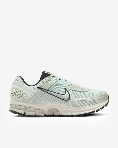 Nike Footwear WMNS Zoom Vomero 5 'Light Silver/Chrome'
